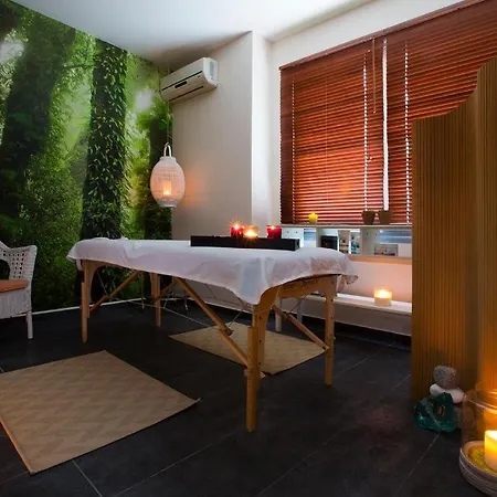 ίλιον 3* Λουτρά Αιδηψού